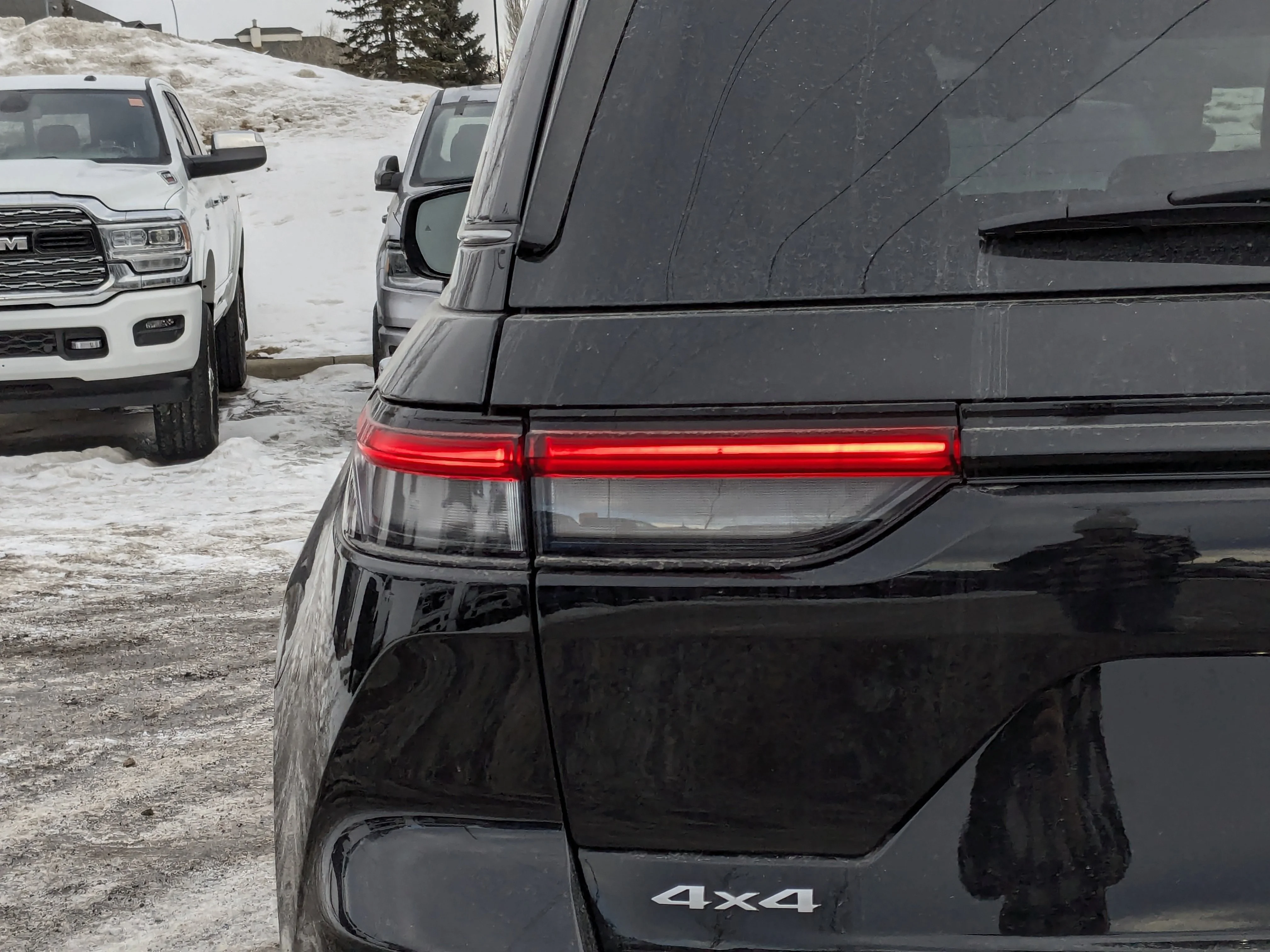 New 2025 Black Jeep Summit Reserve - - Panoramic Sunroof - Palermo Leather - McIntosh Audio - Night Vision & More! image 11