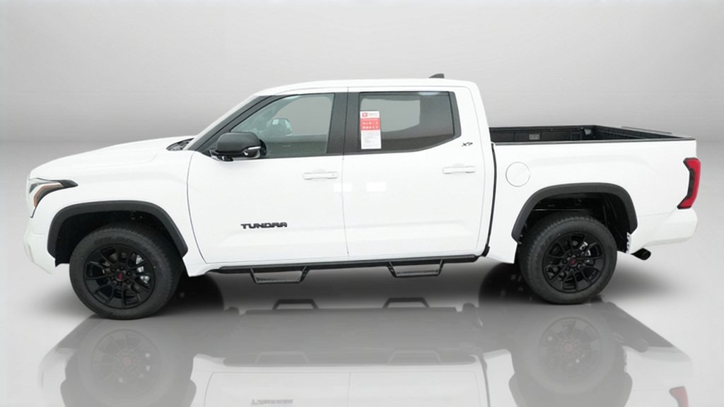 New 2026 Ice Cap Toyota SR5 image 2
