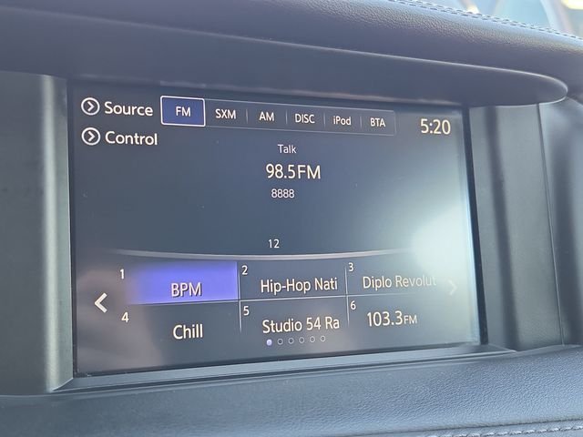 Used 2017 Silver INFINITI Luxury image 18