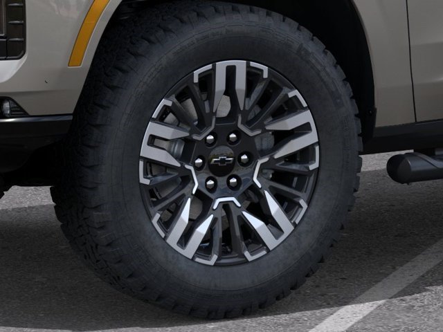 2027 Chevrolet Tahoe Z71 - Photo 10