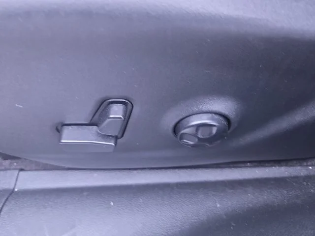 Used 2017 White Jeep Limited image 13