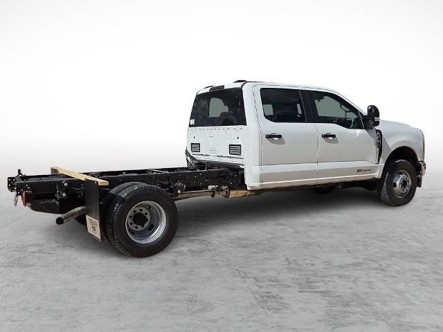 New 2026 Oxford White Ford F-350® XL image 38