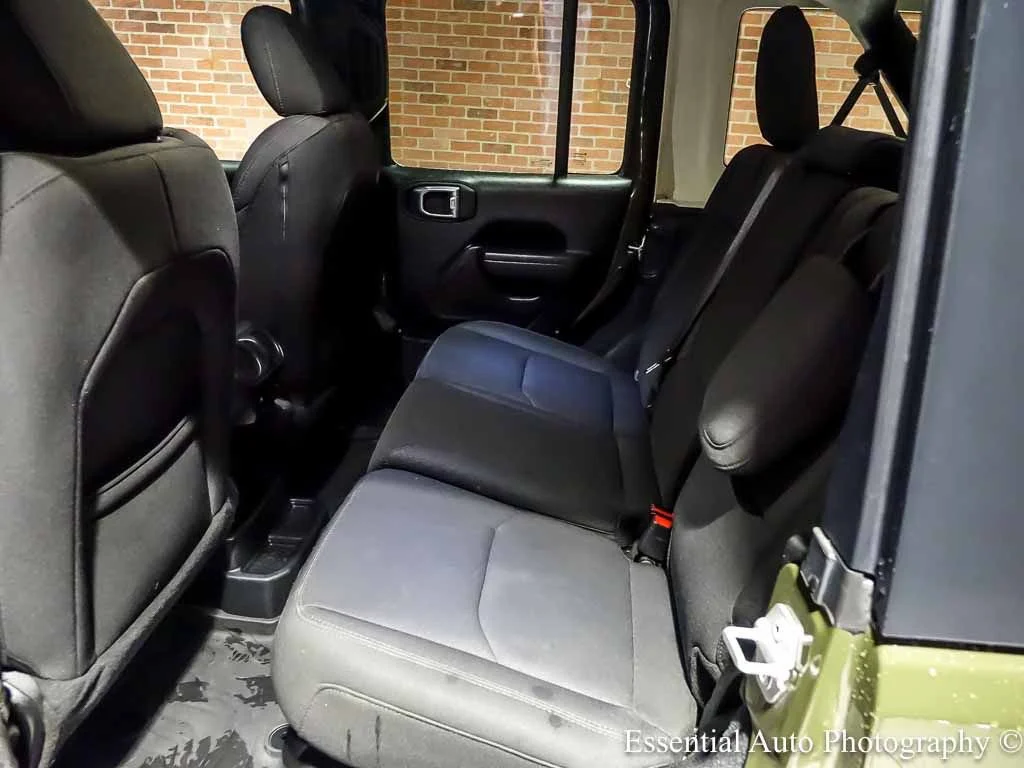 Used 2023 Green Jeep 4x4 image 14