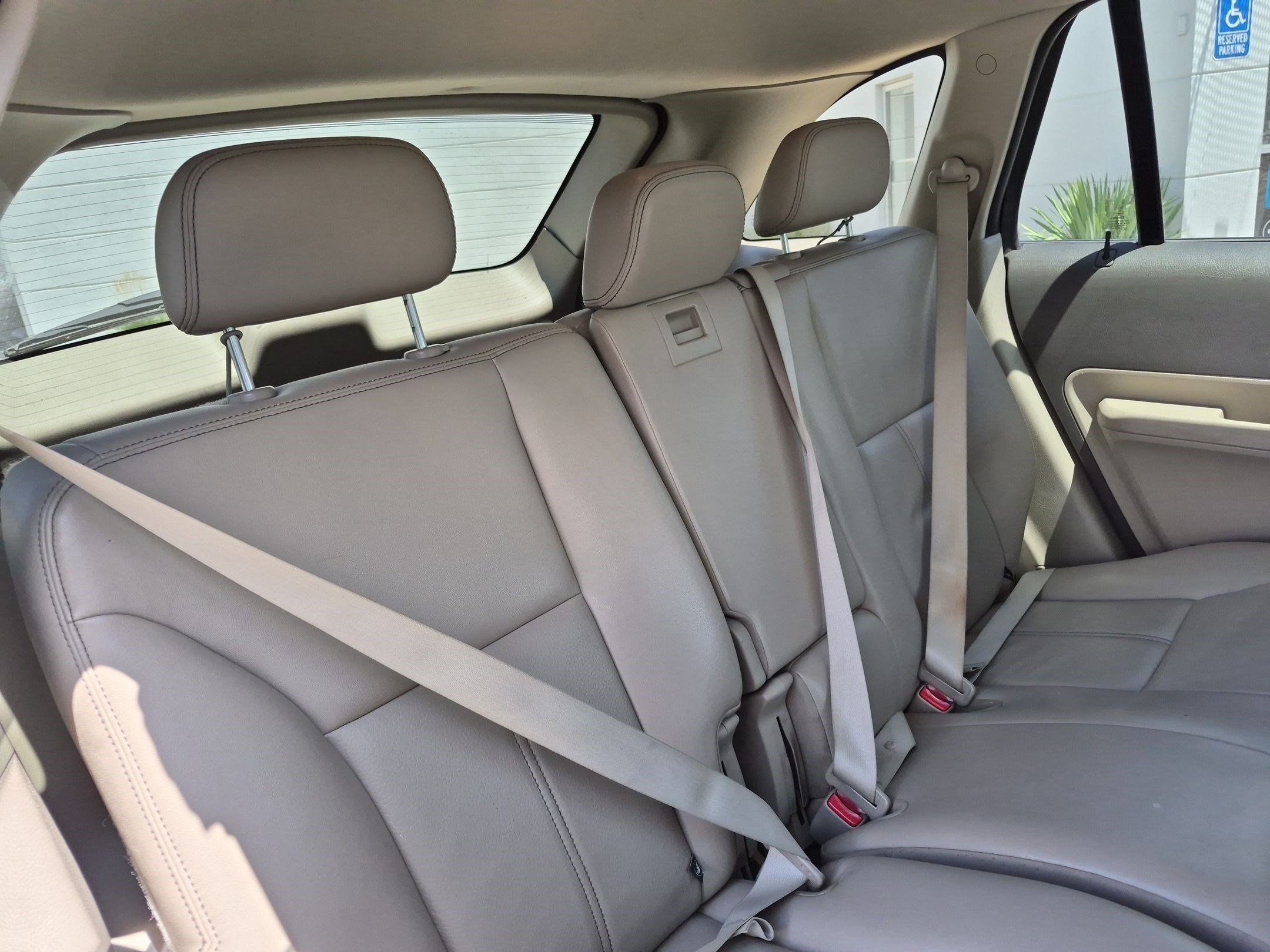 Used 2010 Black Ford SEL image 28