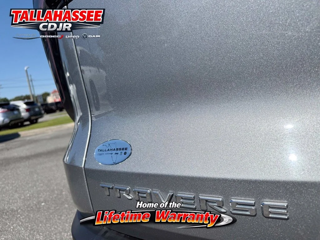 Used 2025 Sterling Gray Metallic Chevrolet LT image 8