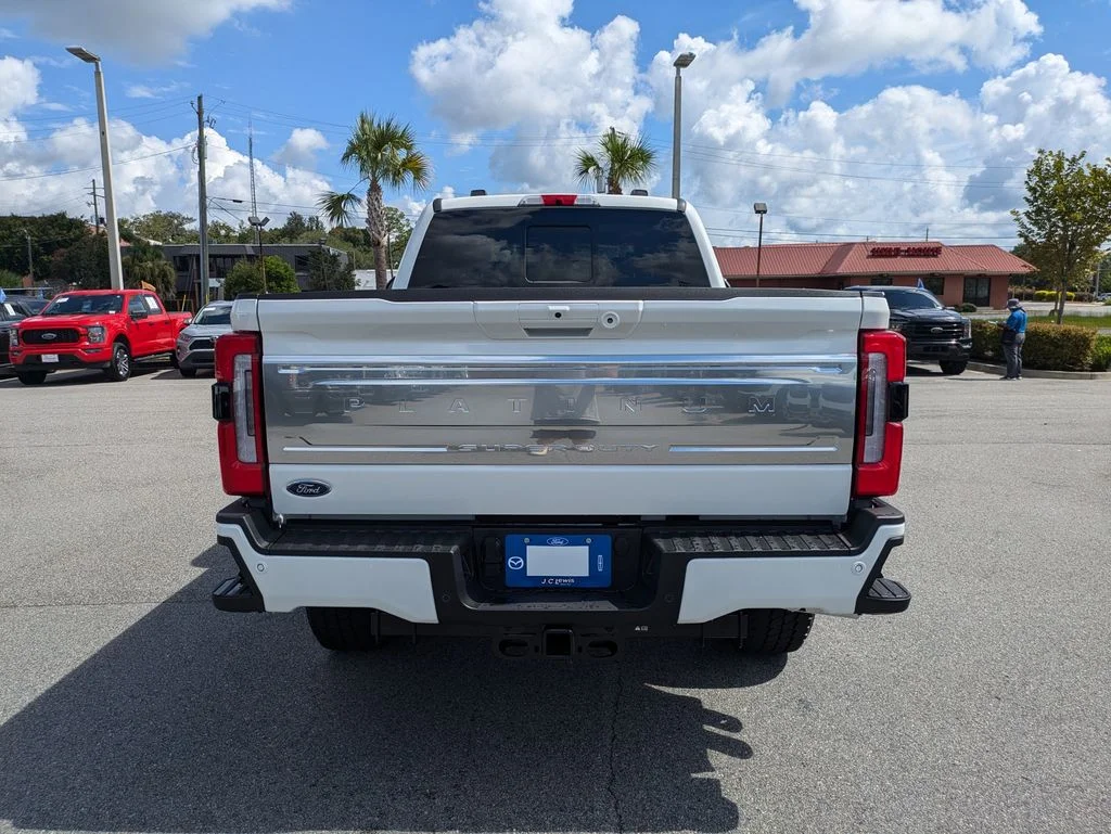 New 2026 Star White Metallic Tri-Coat Ford Platinum image 5