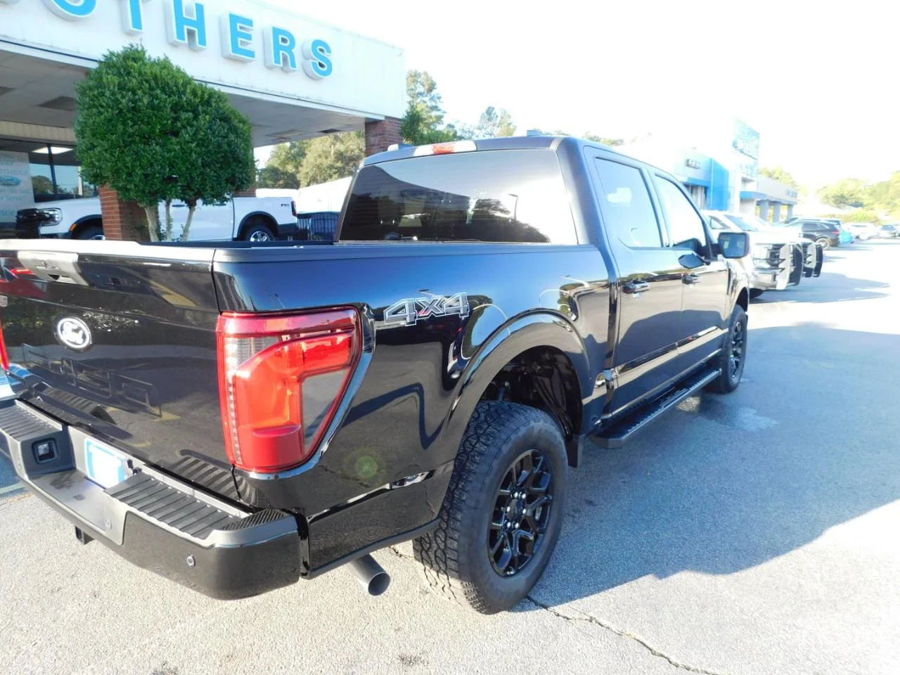 New 2026 Agate Black Metallic Ford XLT image 10