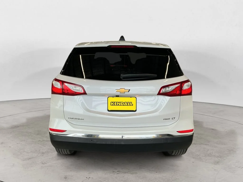 Used 2020 IRIDESCENT PEARL TRICOAT Chevrolet LT image 6