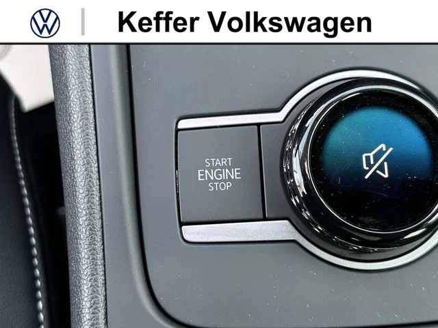 New 2026 Black Volkswagen 2.0T SE image 23