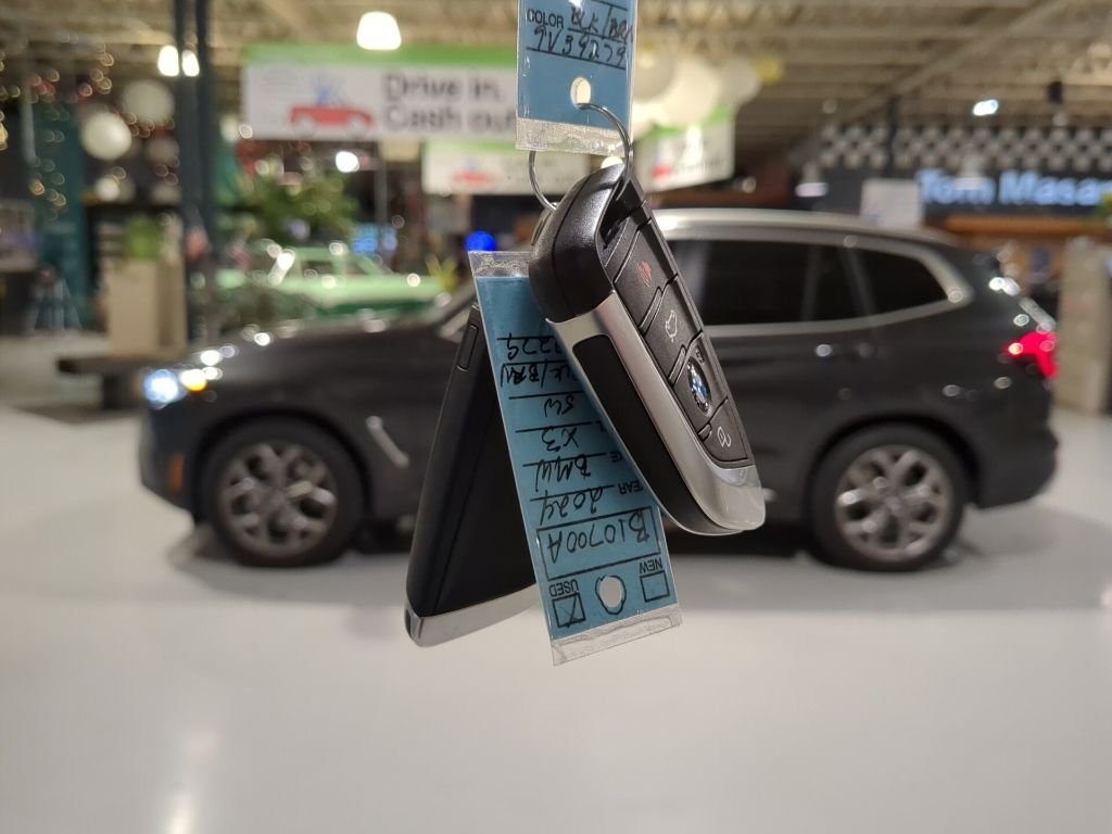 Certified Used 2024 Gray BMW xDrive30i image 4