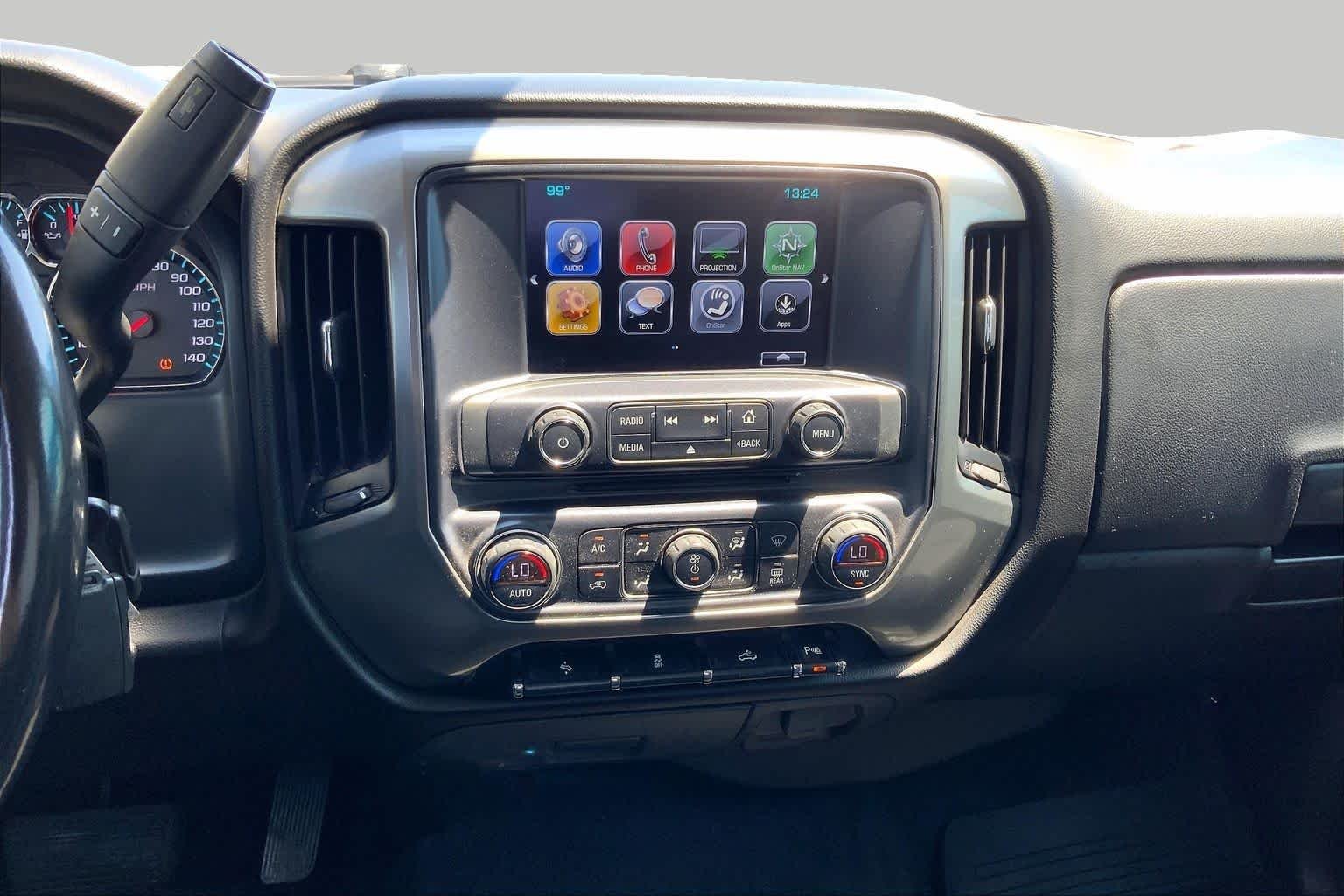 Used 2018 Summit White Chevrolet LT image 7