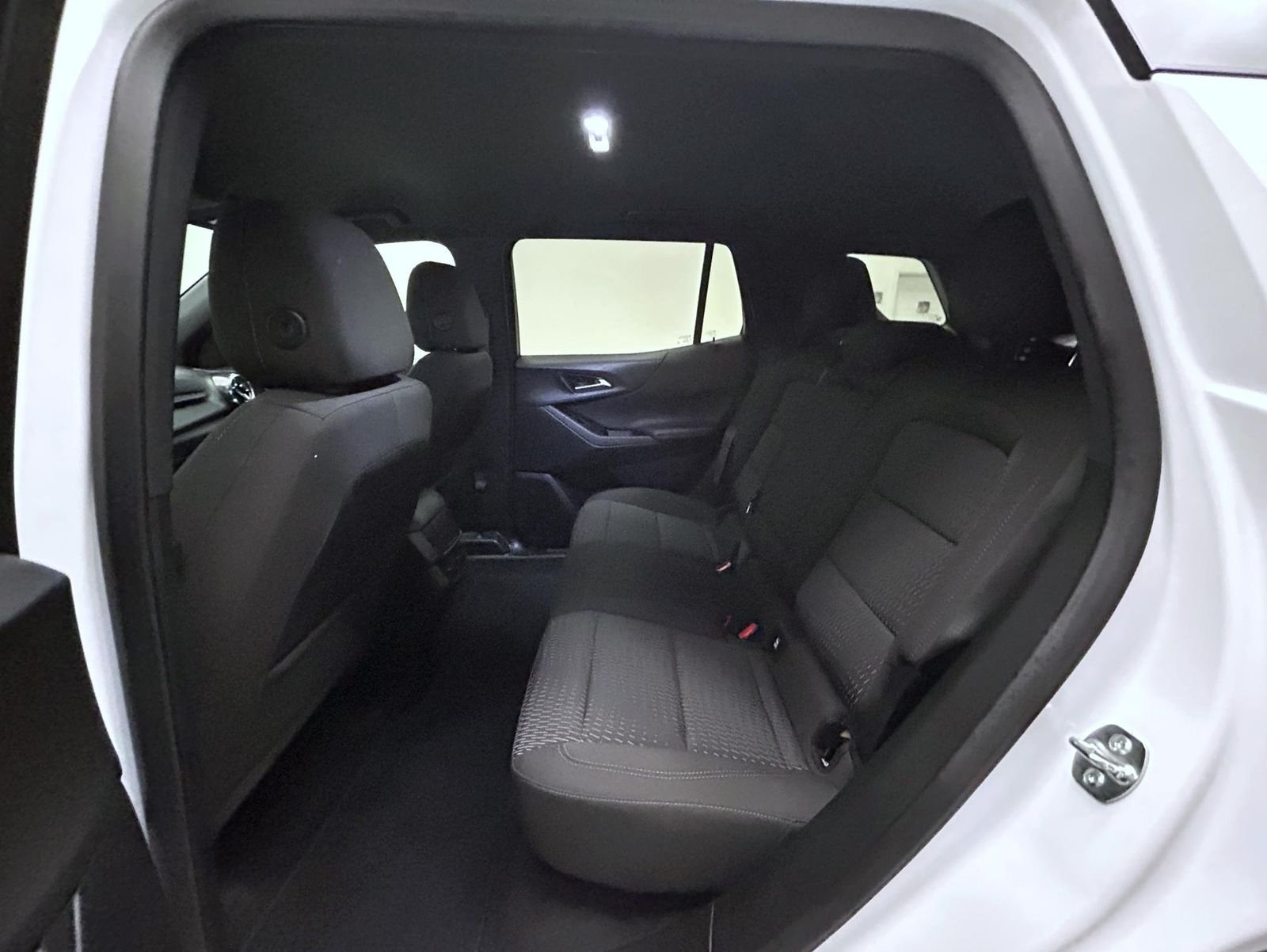 Used 2025 White Chevrolet LT image 19