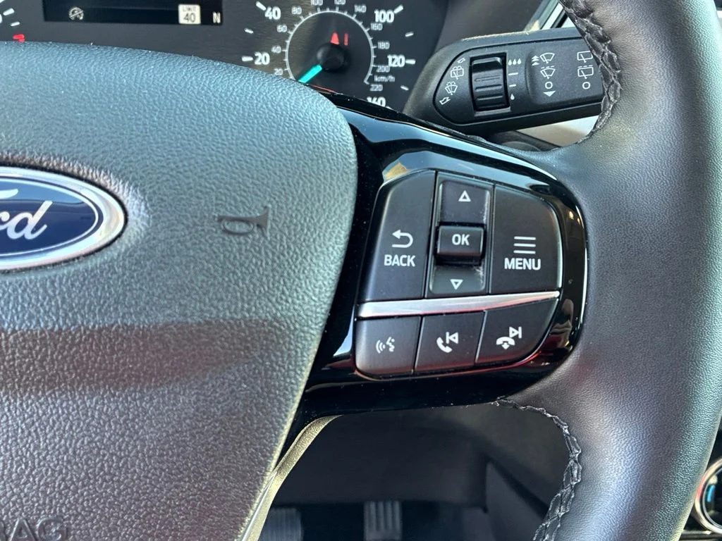 Used 2022 Red Ford SEL image 33