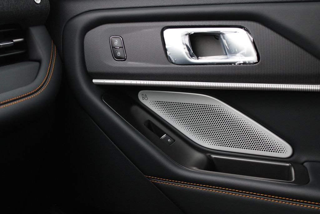 2026 Ford Explorer Tremor - Photo 23