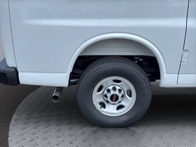2026 GMC Savana Cargo Work Van - Photo 31