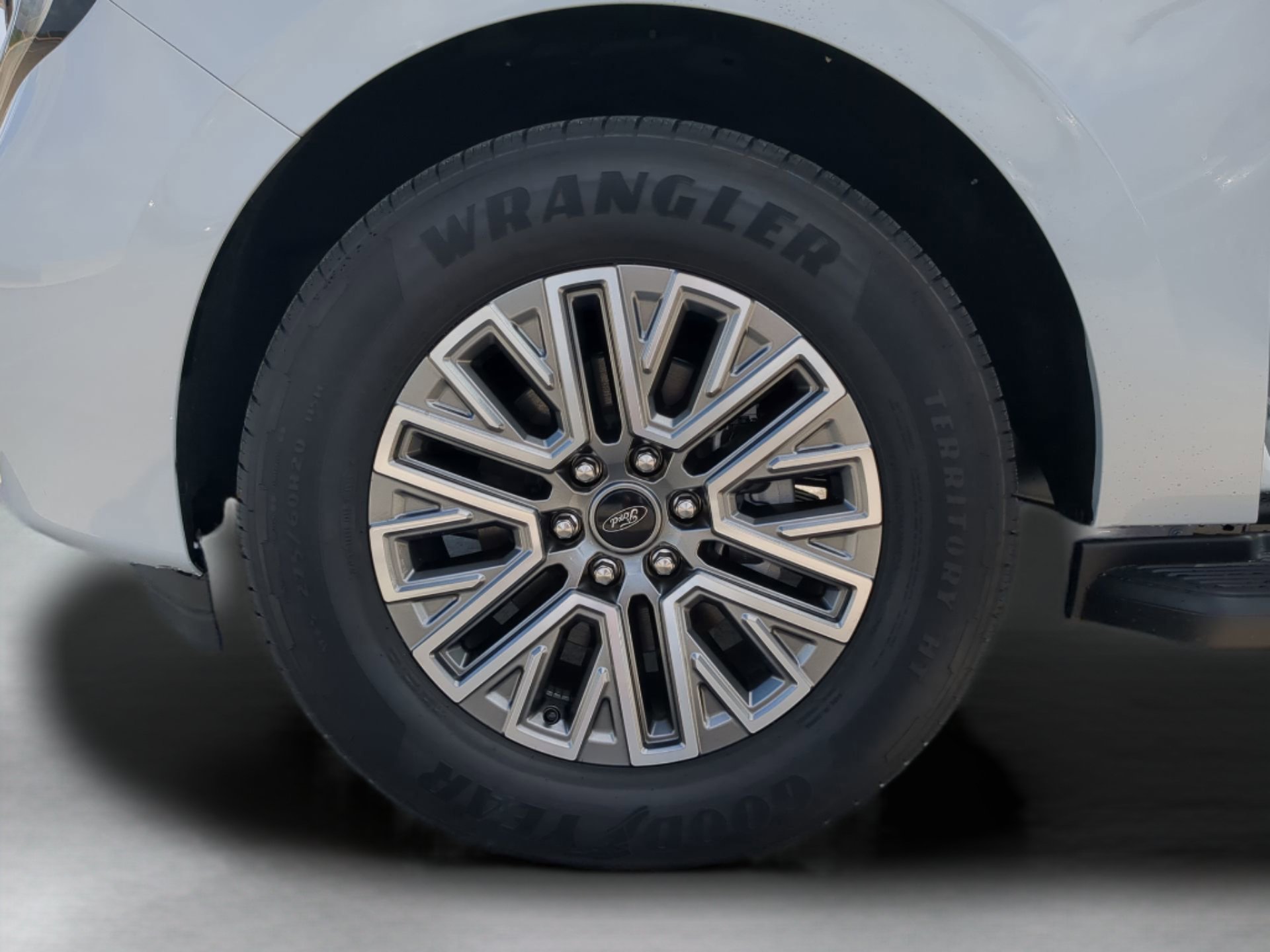 New 2026 Space Silver Metallic Ford Platinum® image 69