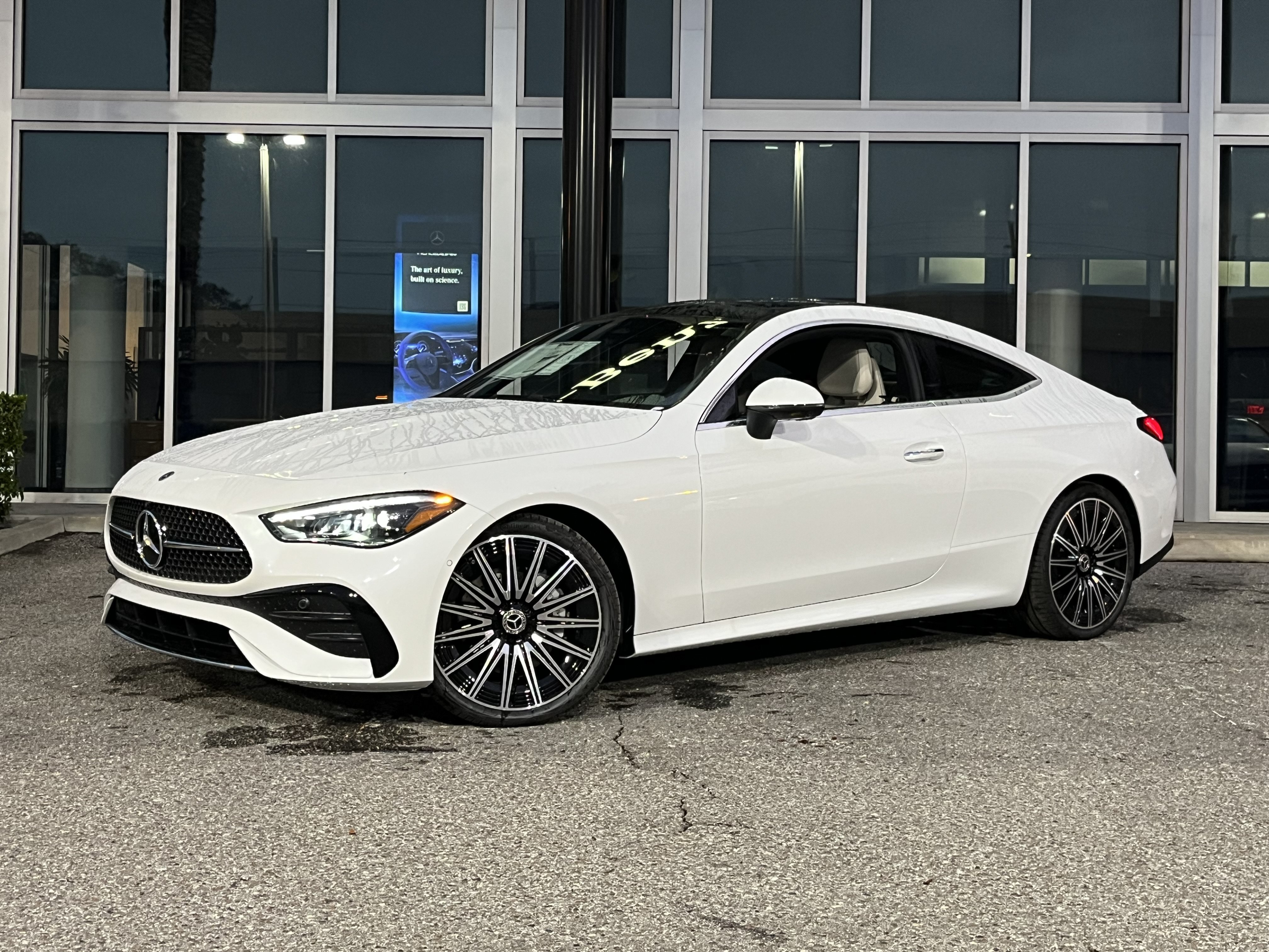 New 2026 MANUFAKTUR Moonlight White Metallic Mercedes-Benz CLE 300 image 2