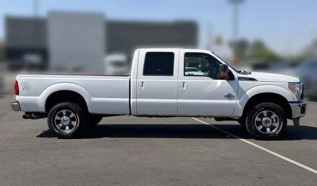 Used 2012 White Platinum Clearcoat Metallic Ford Lariat image 9