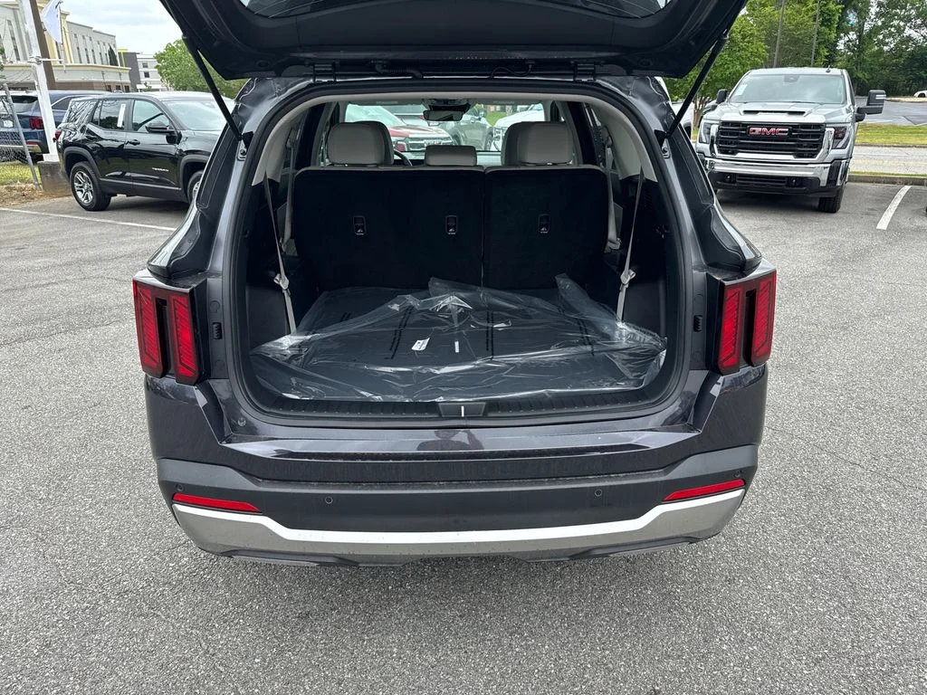 New 2025 Gray Kia S image 18