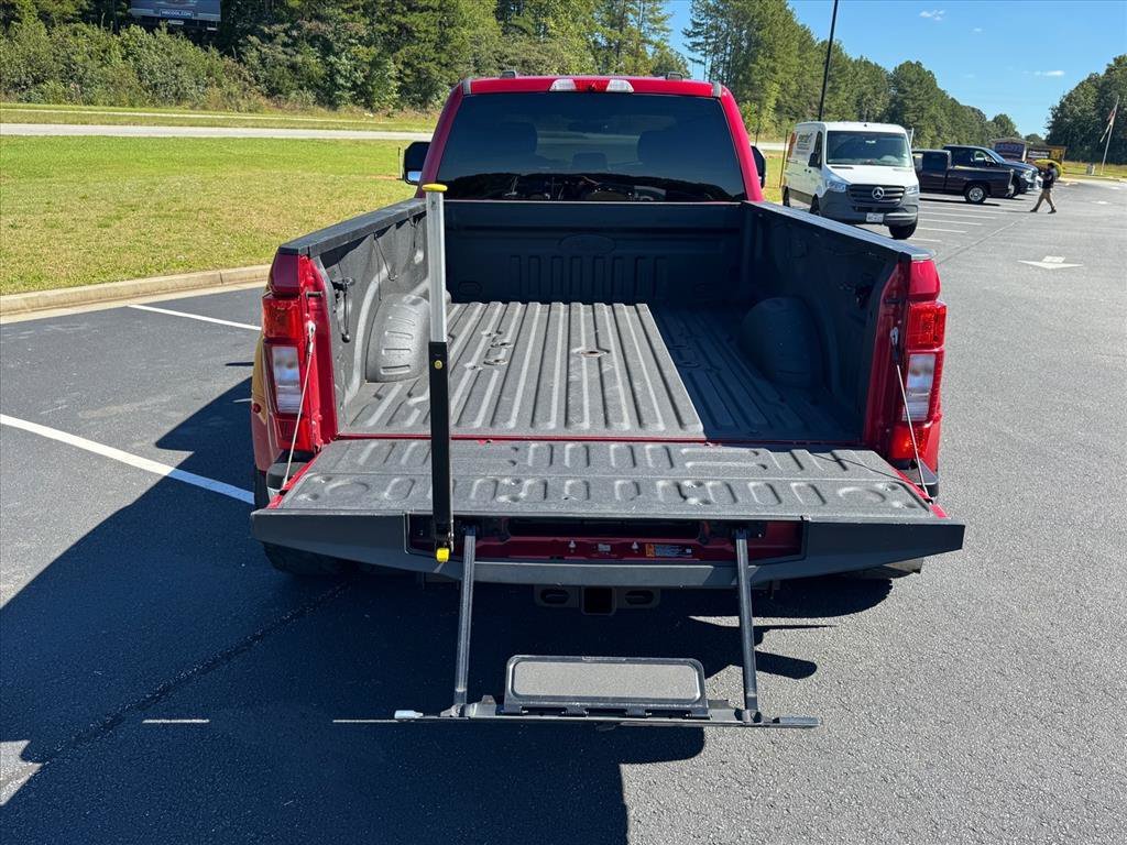Used 2021 Red Ford XLT image 10