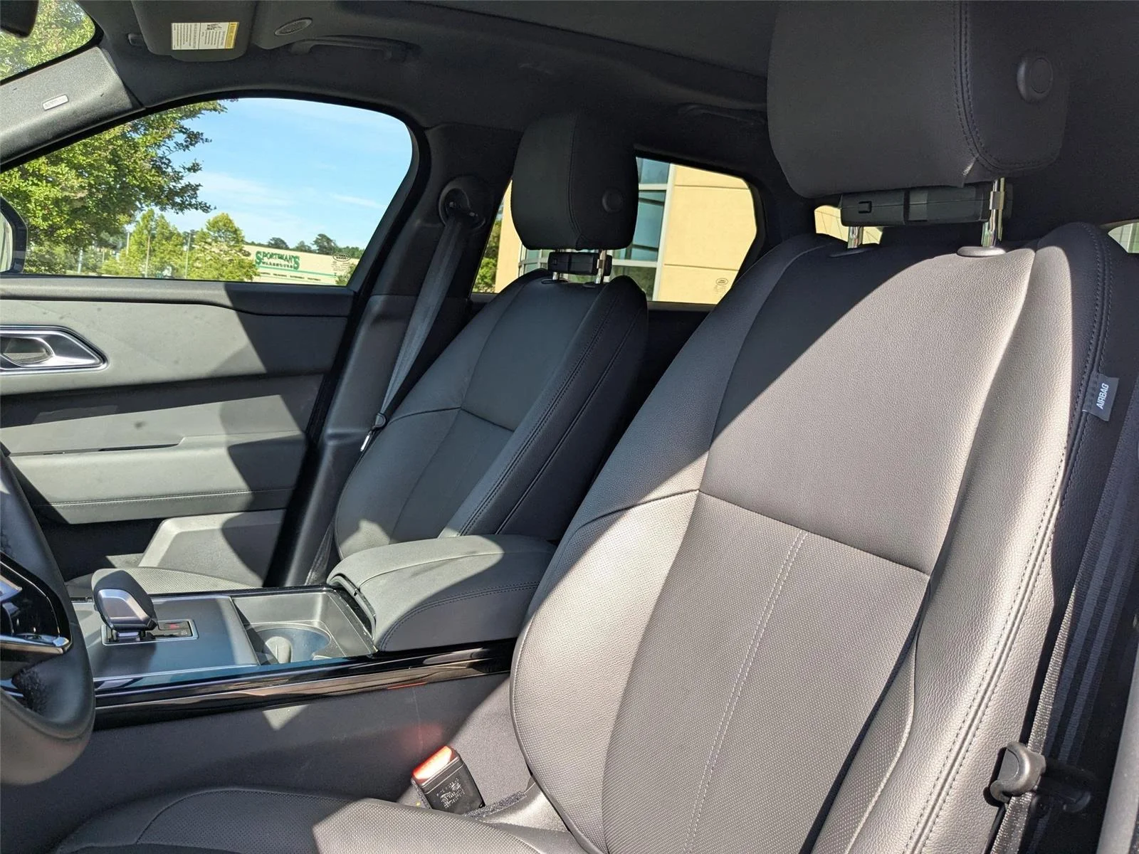 Certified Used 2026 Fuji White Land Rover S image 14