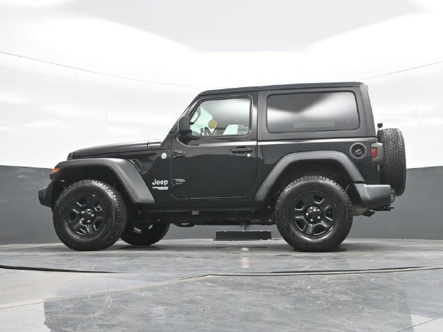 Used 2021 Black Jeep Sport image 20