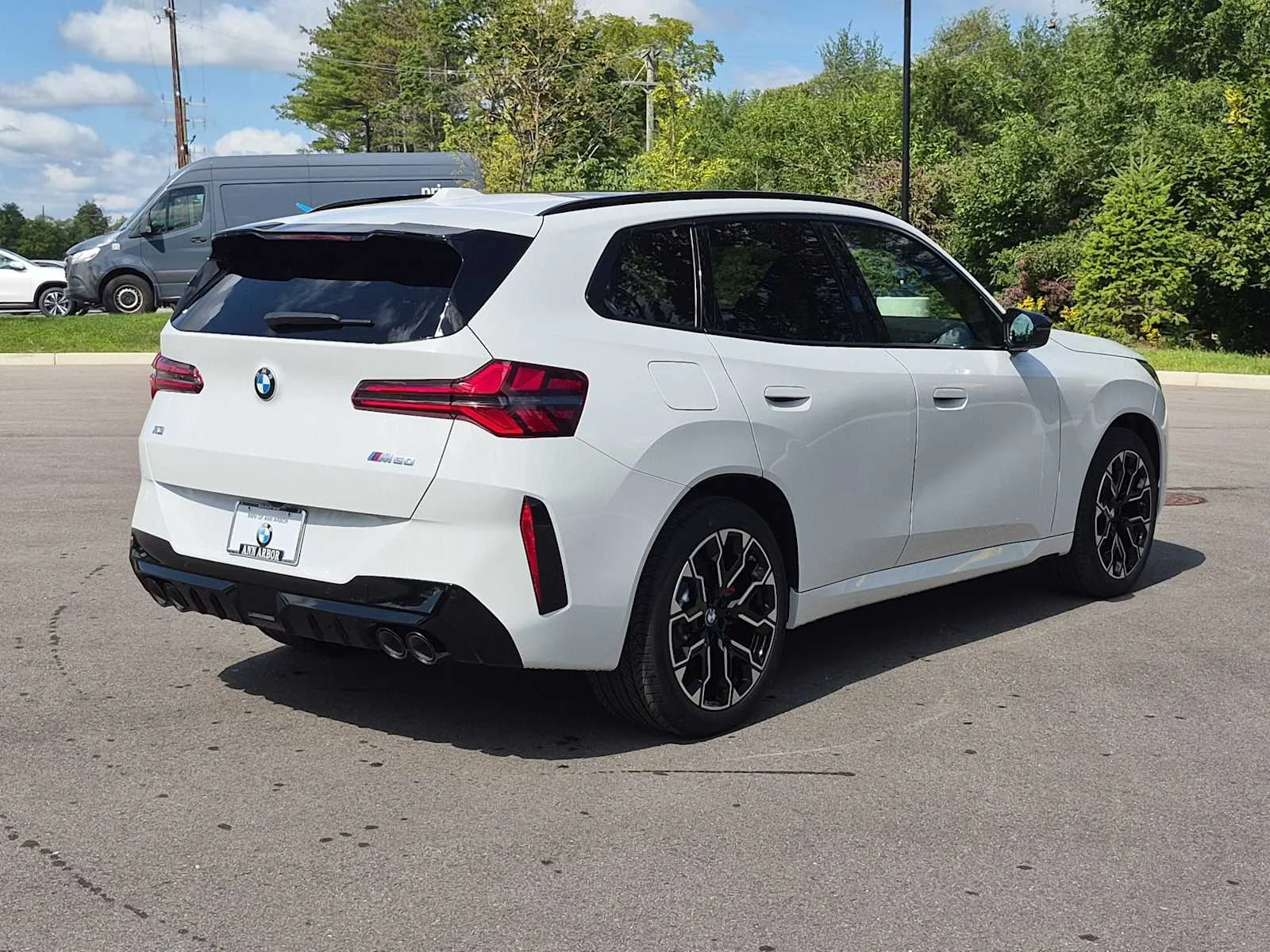 New 2026 Alpine White BMW M50 xDrive image 8
