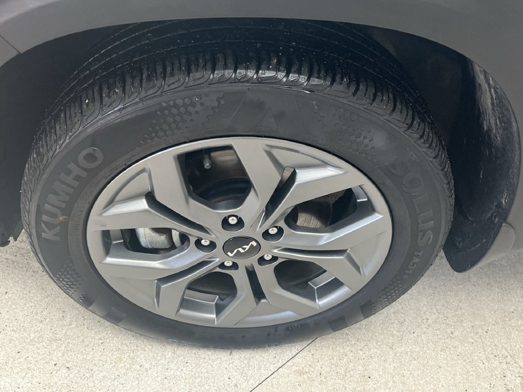 Used 2023 Silver Kia SX image 14