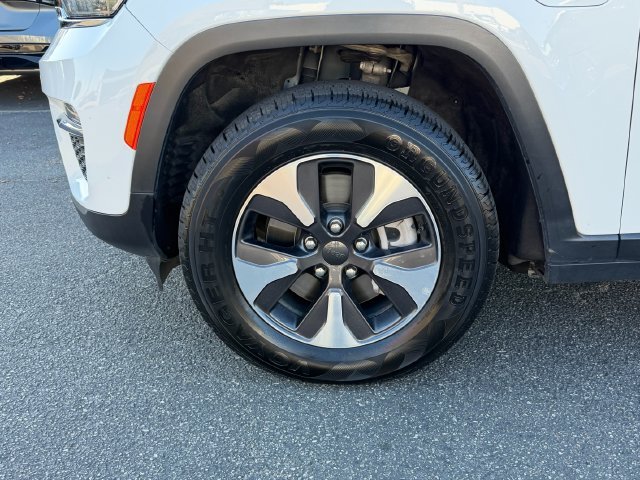 Used 2024 White Jeep 4xe image 12