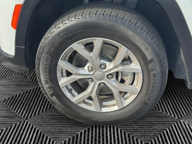 Used 2023 White Jeep Limited image 10