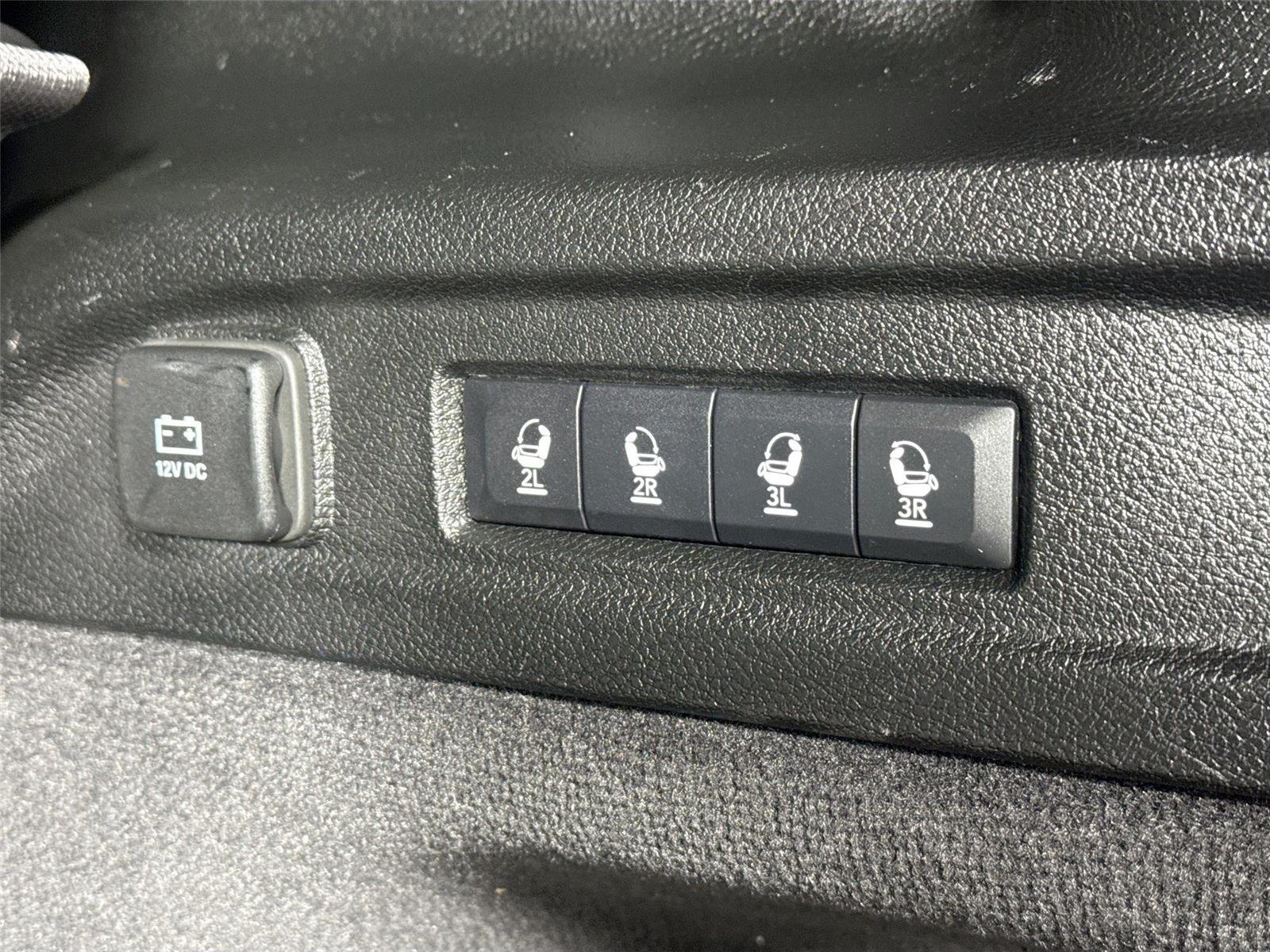 Used 2022 Velvet Red Pearlcoat Jeep Overland image 40