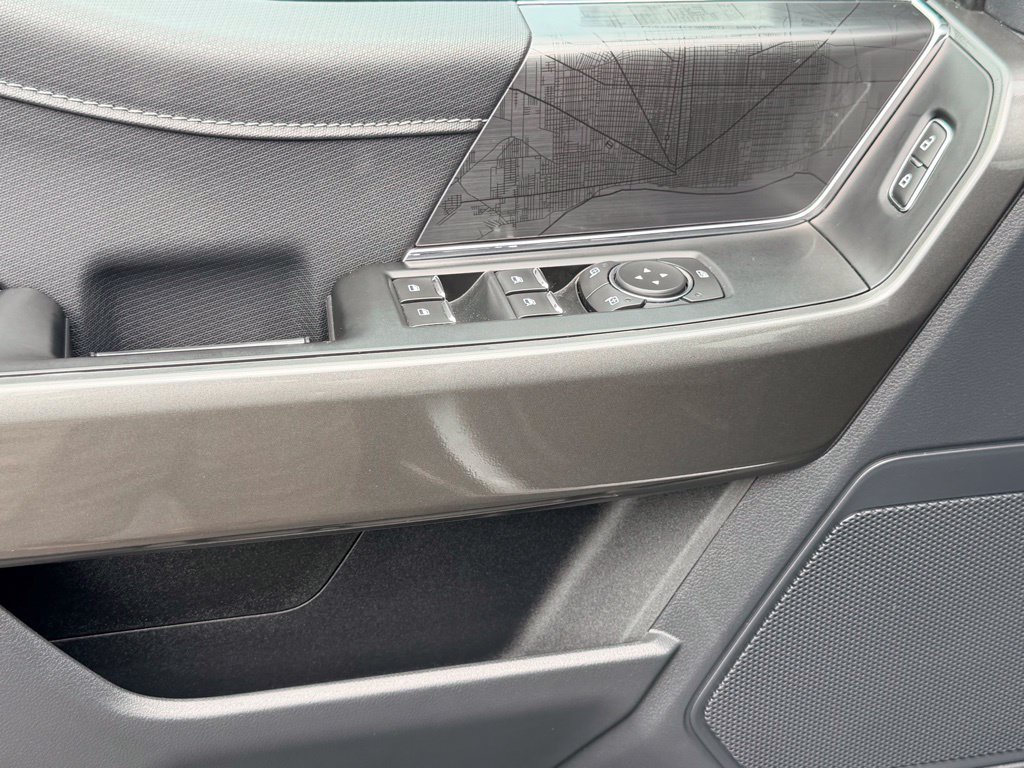 Used 2023 Silver Ford XLT image 26