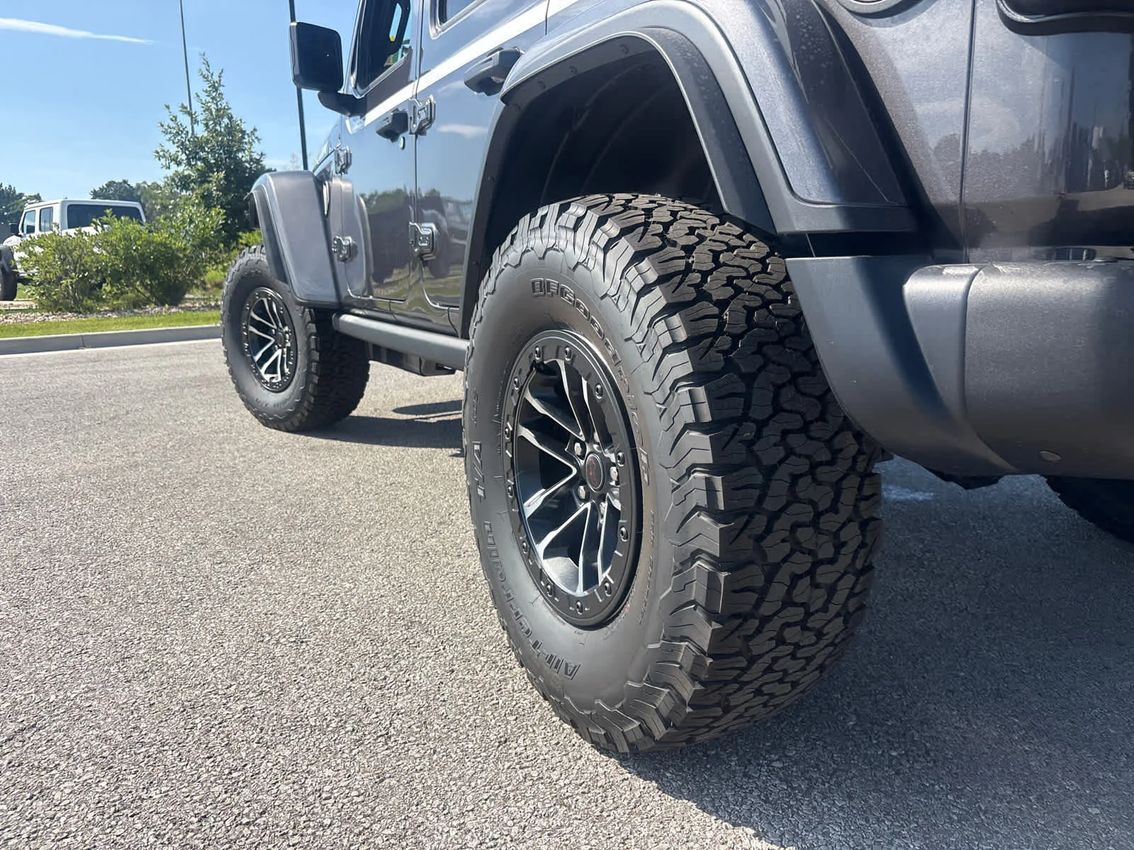 New 2026 Granite Crystal Metallic Clearcoat Jeep Rubicon X image 7
