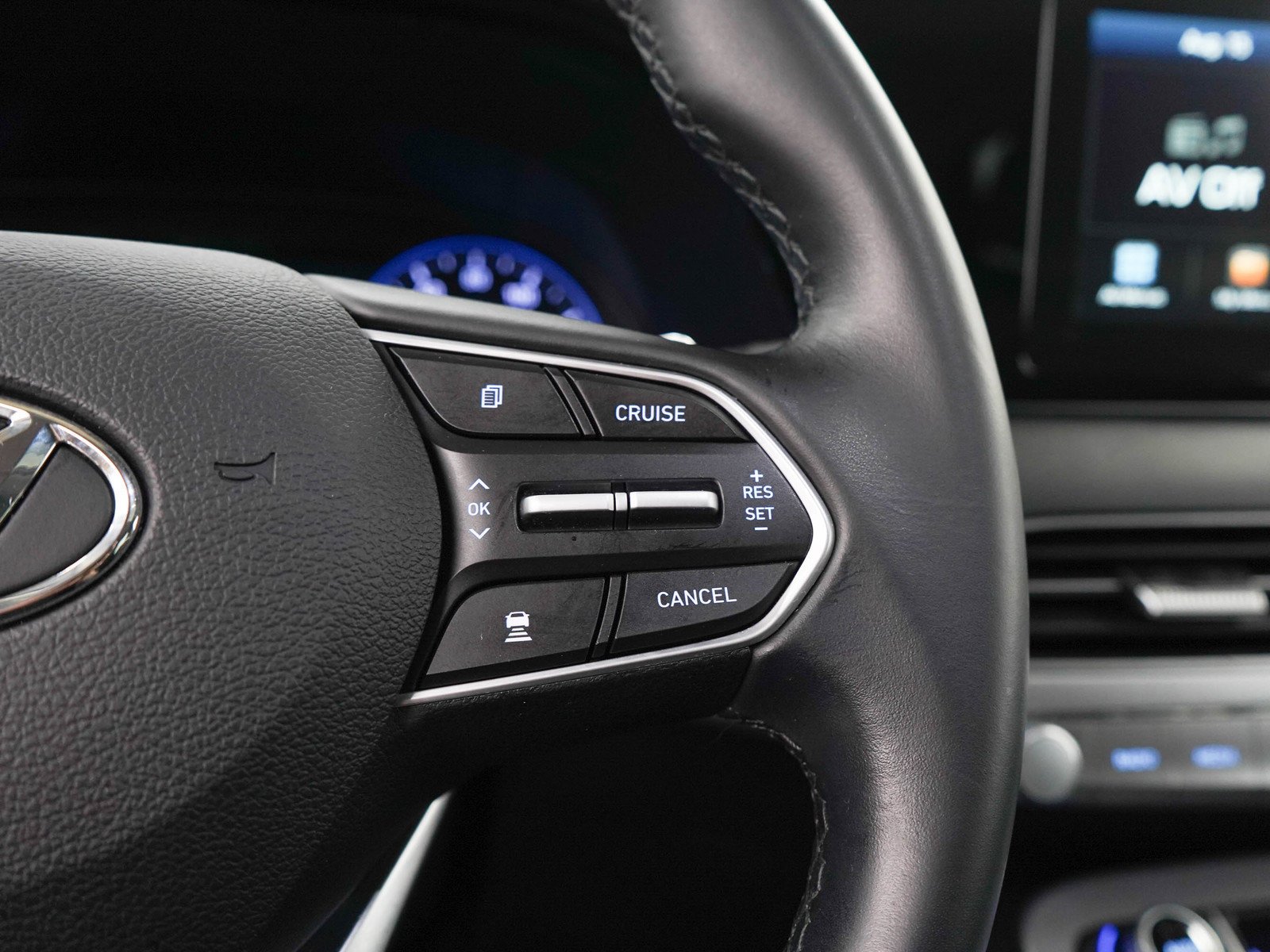 Used 2020 Rainforest Hyundai SEL AWD image 29