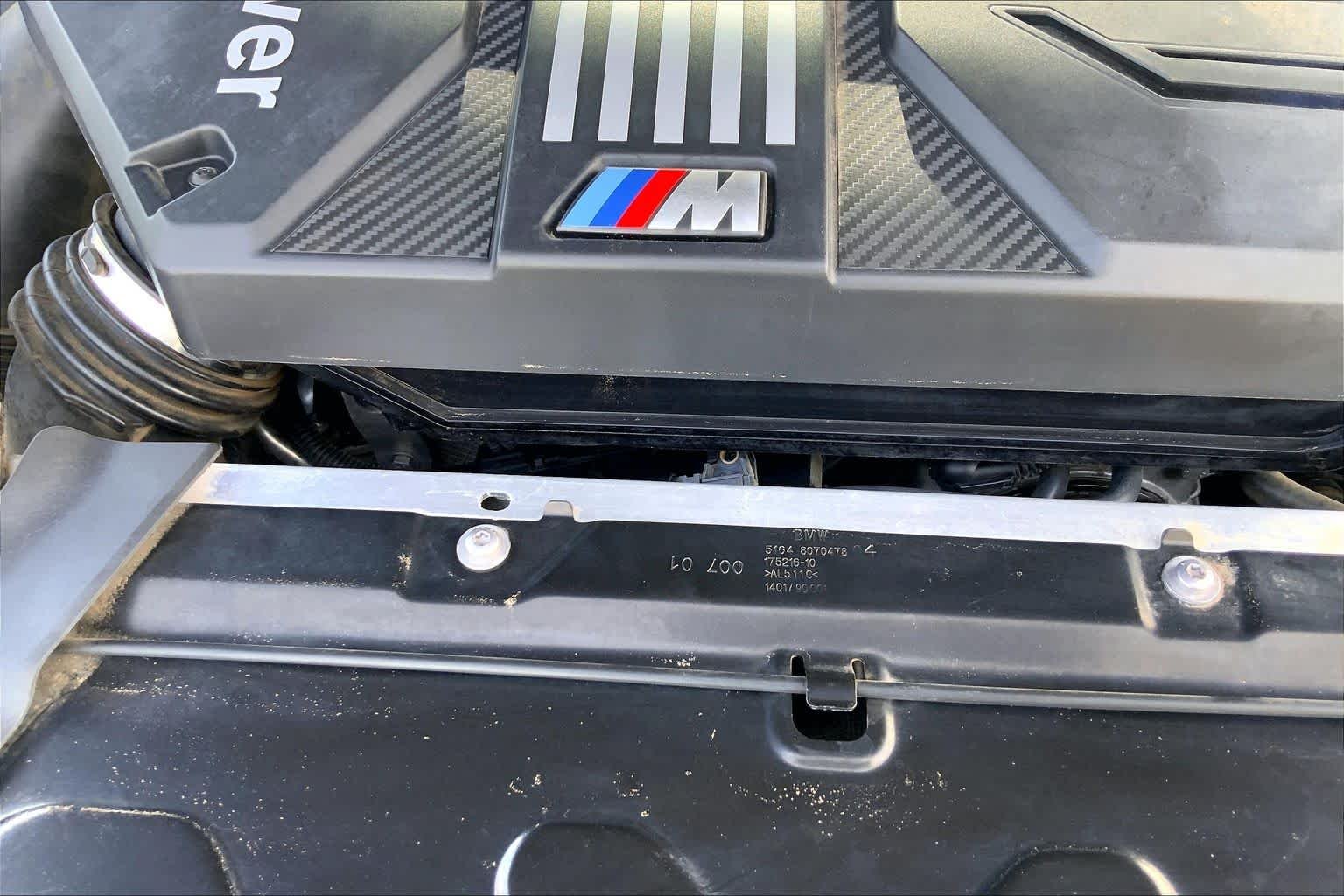 Used 2022 Marina Bay Blue Metallic BMW  image 33