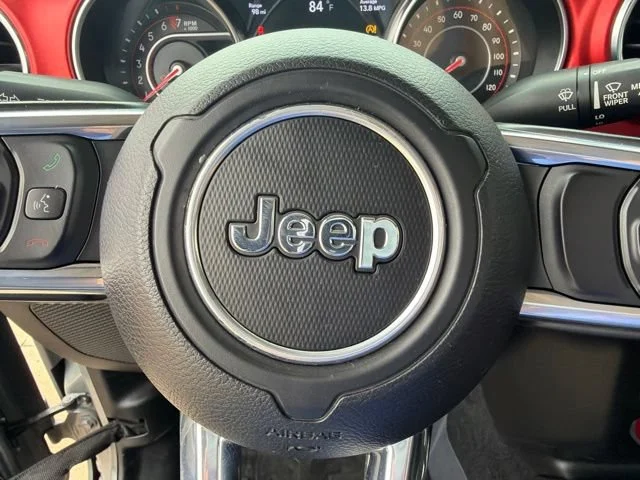 Used 2020  Jeep Rubicon image 17