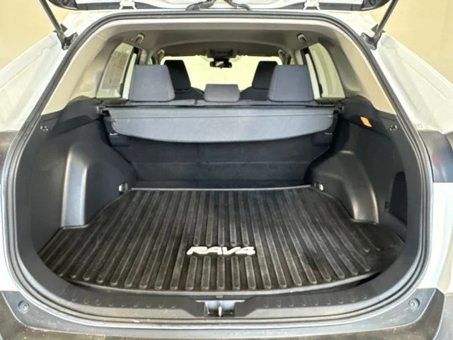 Used 2019 Super White Toyota LE image 21