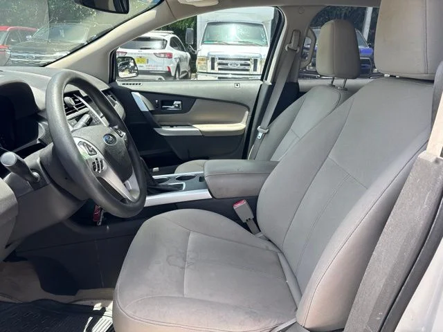 Used 2011 White Suede Ford SE image 6