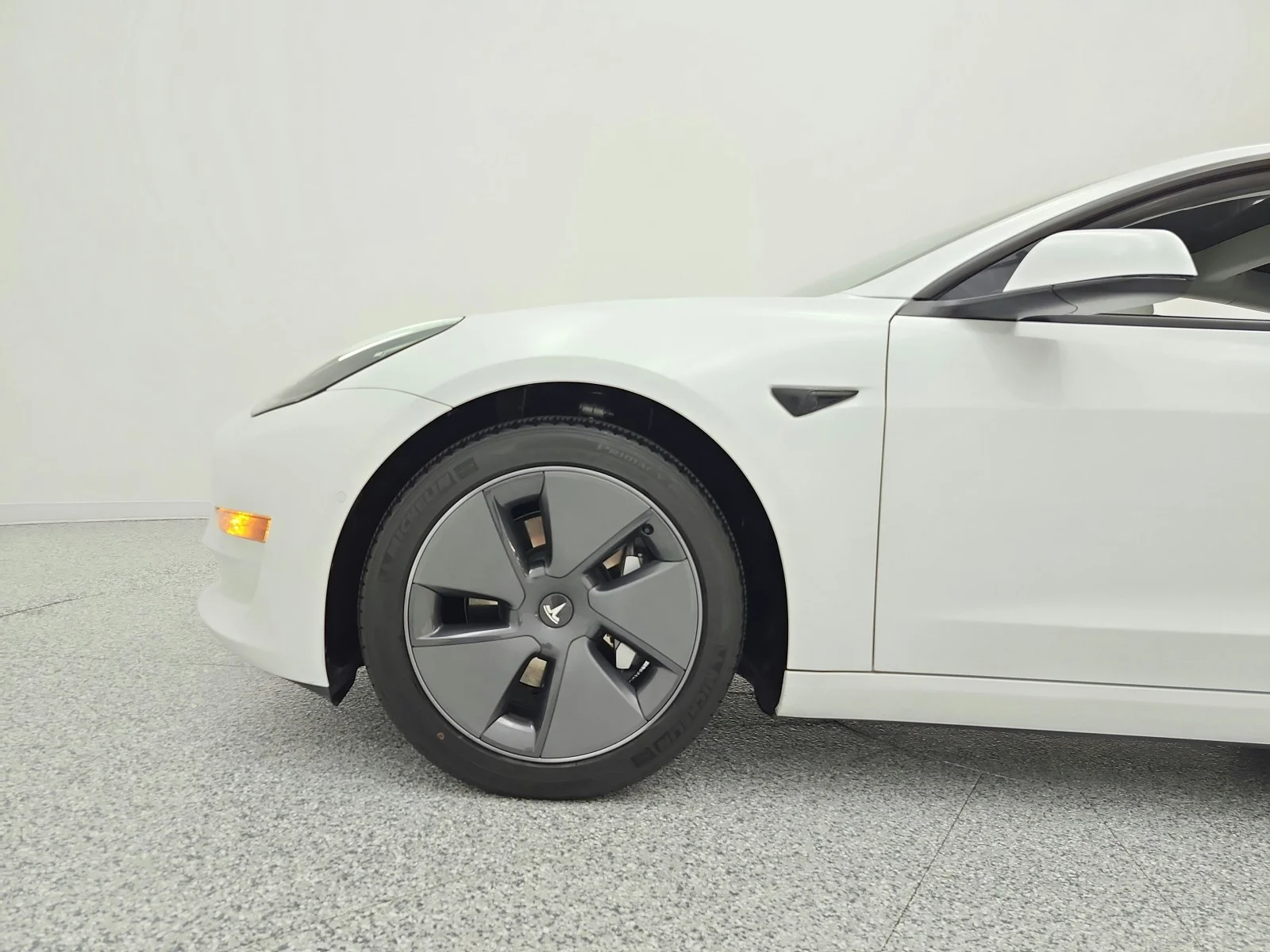 Used 2021 Pearl White Multi-Coat Tesla Standard Range Plus RWD image 16