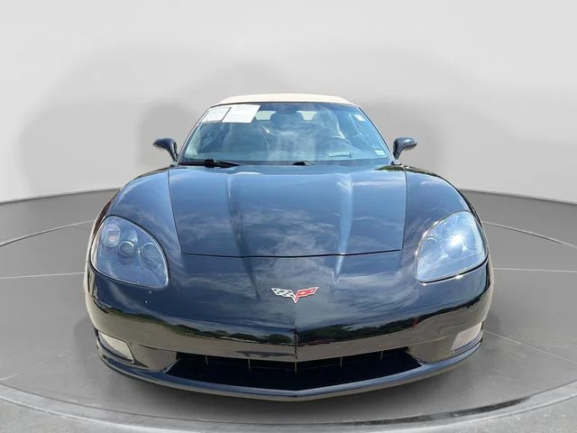 Used 2009 Black Chevrolet Base image 9