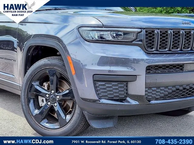 Certified Used 2024 Gray Jeep Altitude X image 3