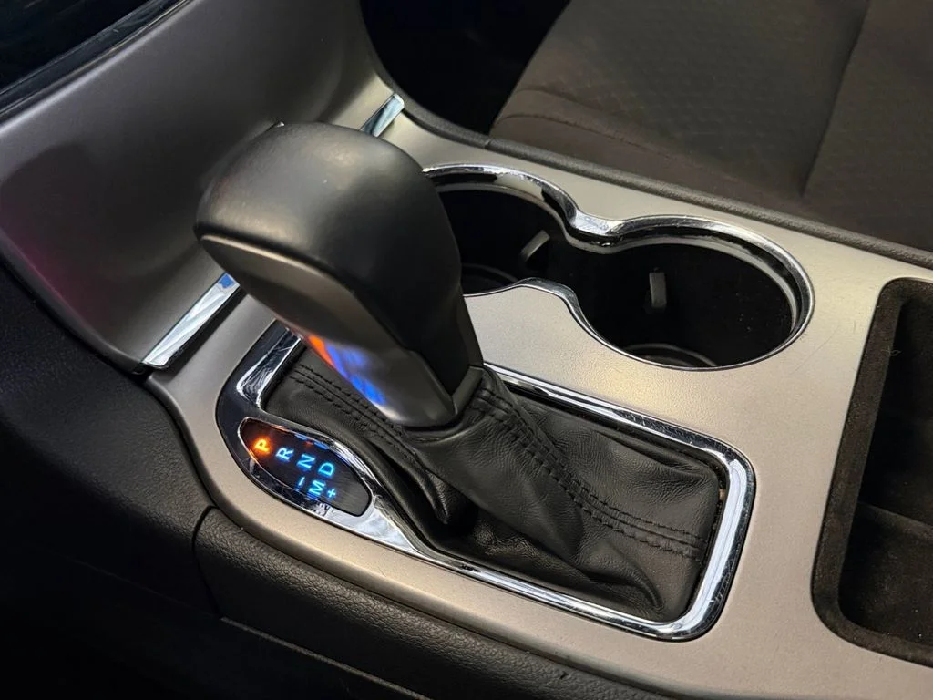 Used 2019 Gray Jeep Laredo E image 31