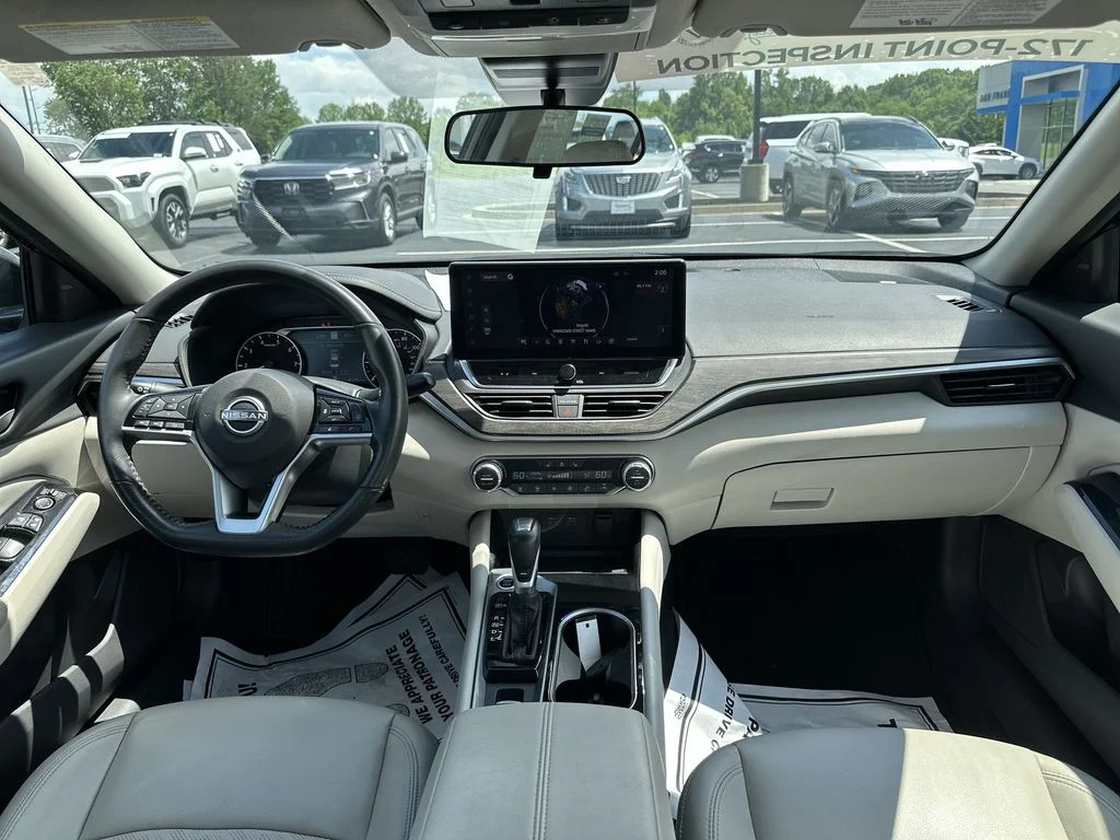 Used 2024 Black Nissan 2.5 SL image 10