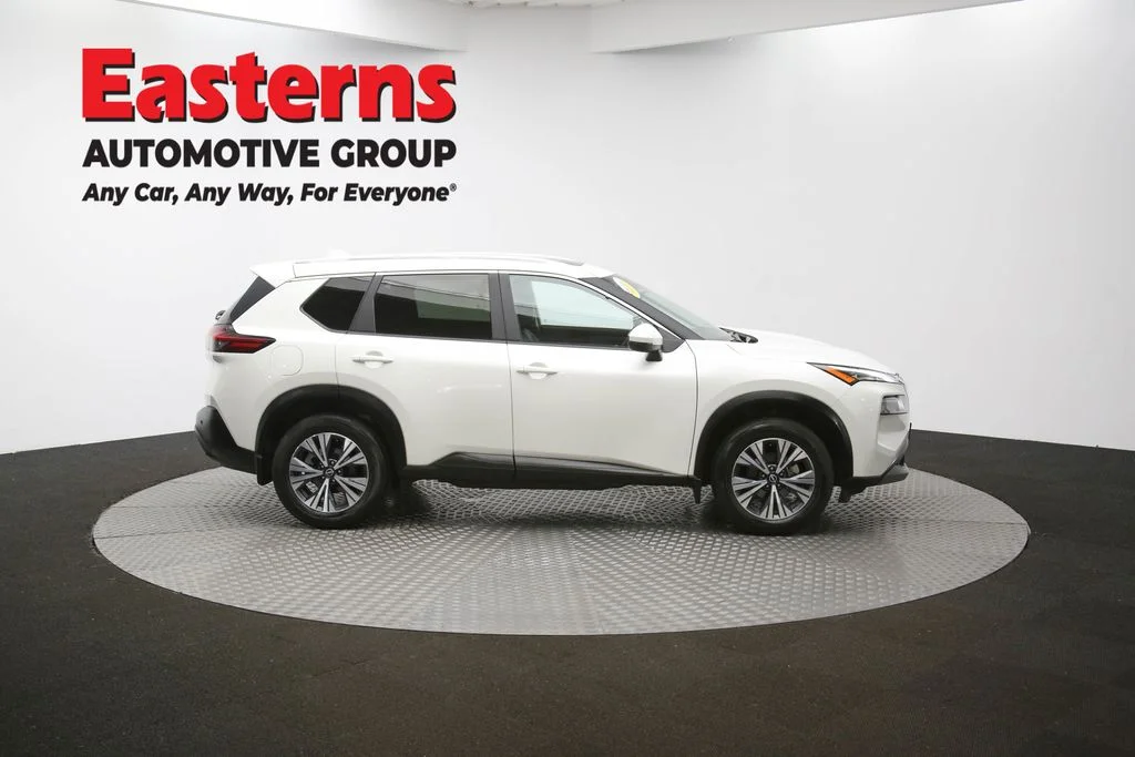 Used 2023 White Nissan SV image 47