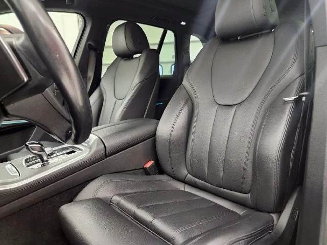 Used 2022 White BMW xDrive40i image 15