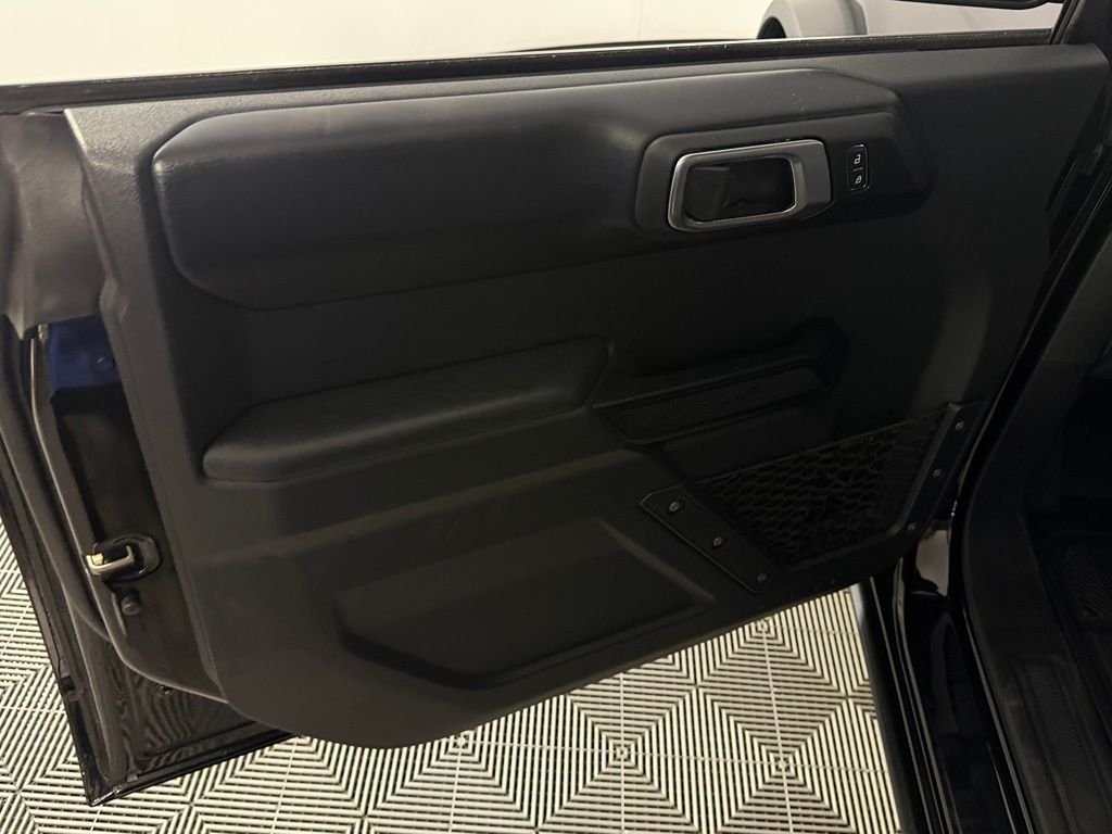 Used 2025 Shadow Black Ford Badlands image 26