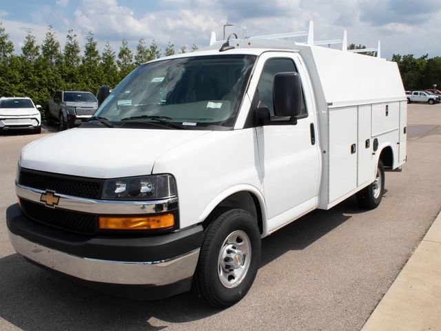 New 2025 Summit White Chevrolet 1WT image 1