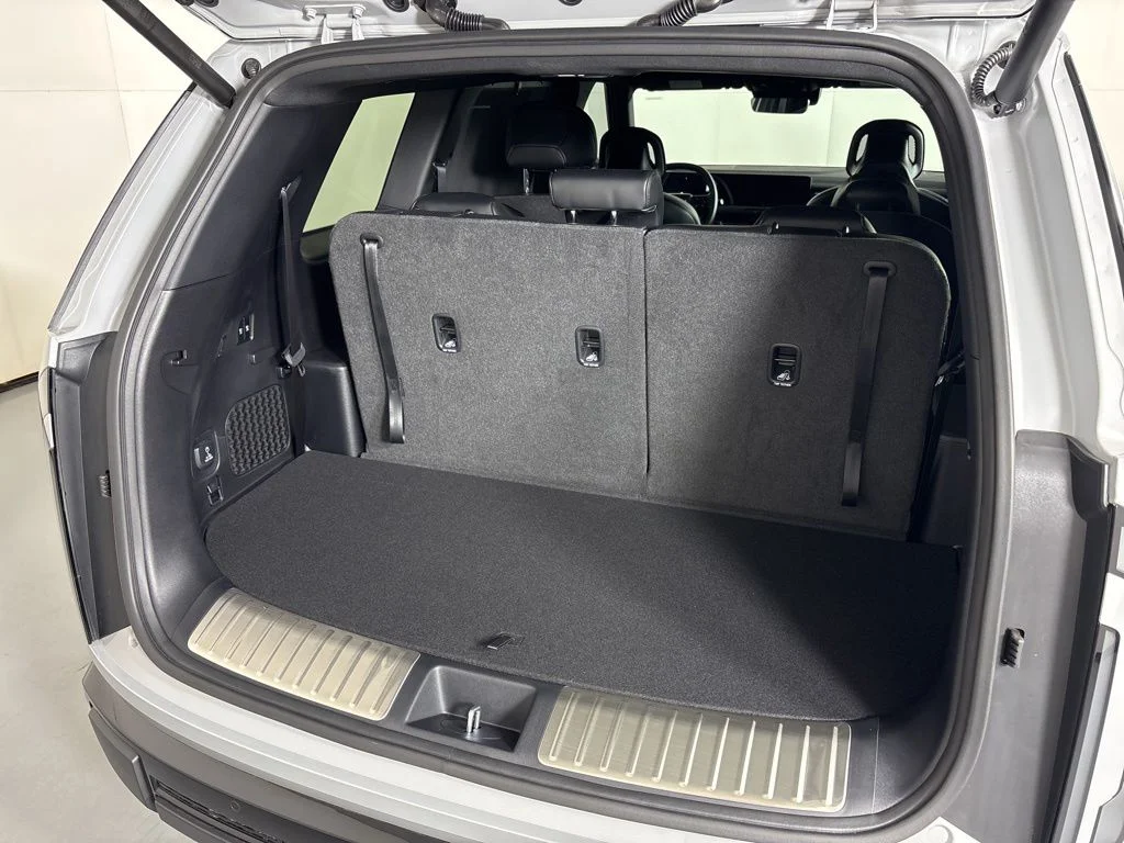 New 2027 Wolf Gray Kia X-LINE SX image 24