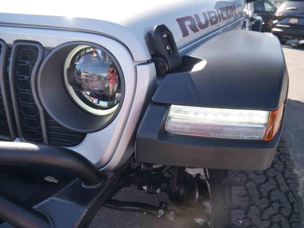 Used 2024 Silver Jeep Rubicon image 26