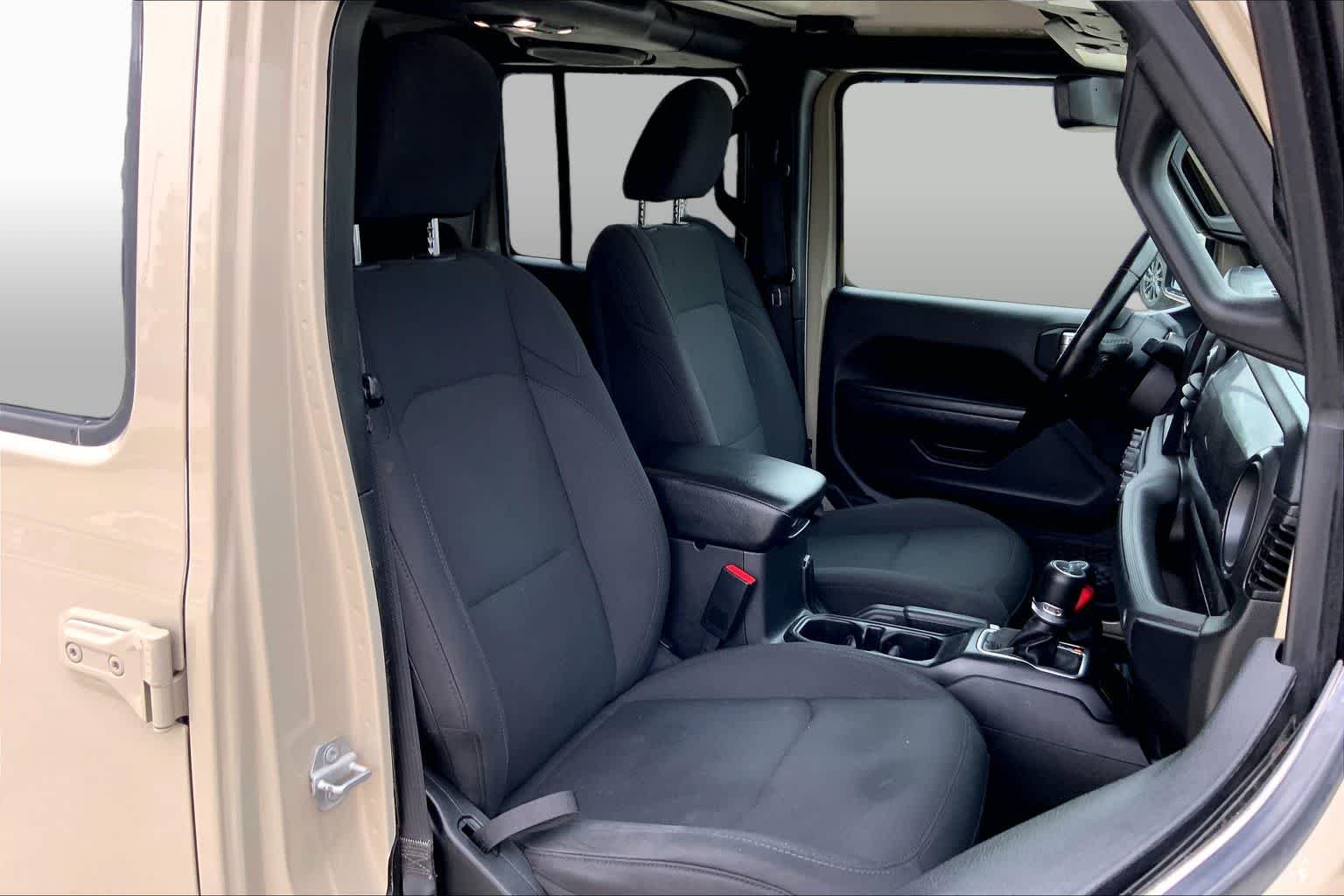 Used 2022 Hydro Blue Pearlcoat Jeep Altitude image 9